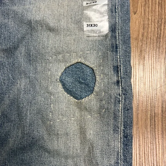 Levi’s 512 Slim Taper Women’s Jeans 31 x 30 Distressed